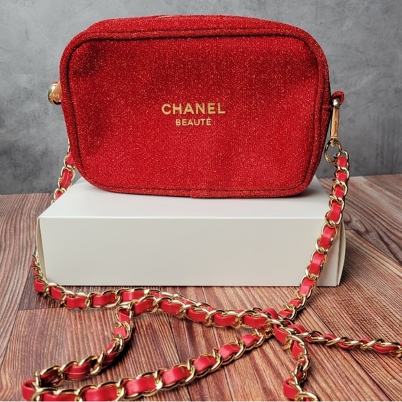 Handbags - Chanel pouch with unbranded chain